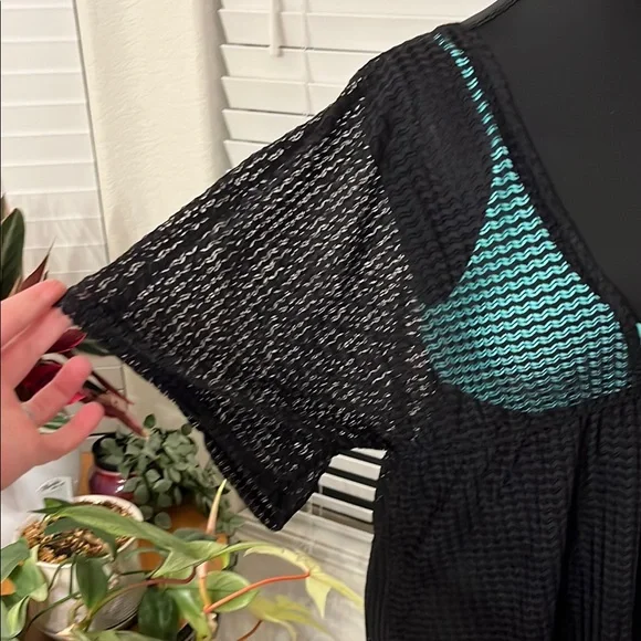 Jordan Taylor Black Swim Coverup with V-Neck NWT - Picture 2 of 6